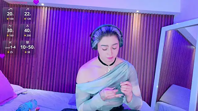 Snapshot of GabyRose9 chatting on 07/23/26, 02:26 GabyRose9 online show from 07/23/26, 02:26