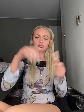 linafuntime online show from 11/25/25, 02:00