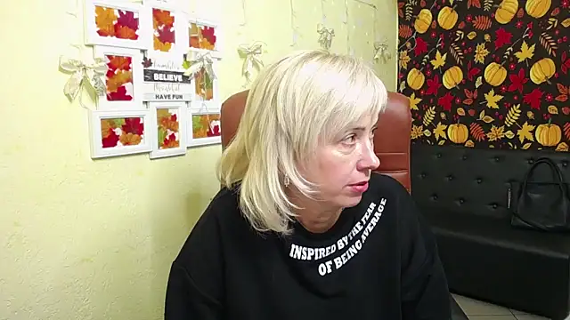 LaurenWishy online show from 12/01/25, 12:10