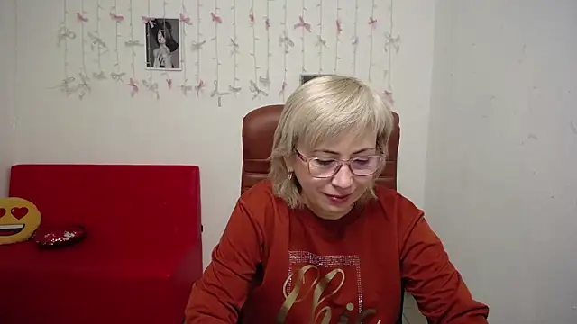 LaurenWishy online show from 01/13/26, 06:08