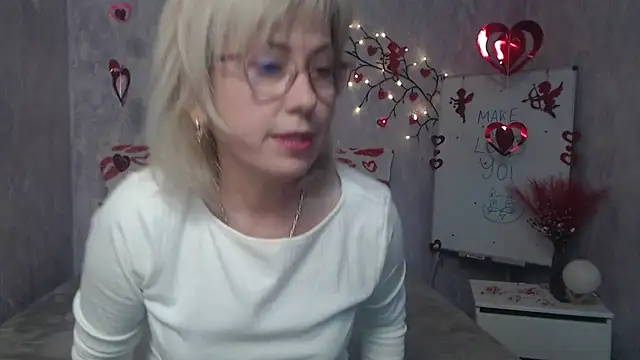 LaurenWishy online show from 02/16/26, 06:09