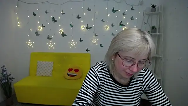 LaurenWishy online show from 02/21/26, 12:55