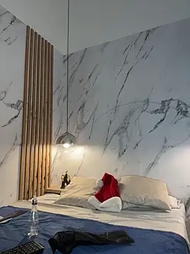 IsabelaStefano online show from 12/21/25, 03:24