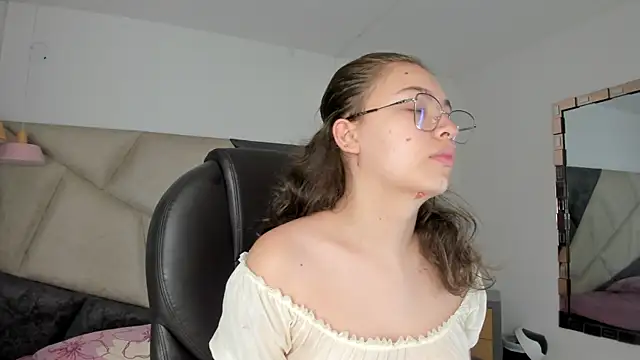 MarieTaylor  online show from 12/14/25, 06:34