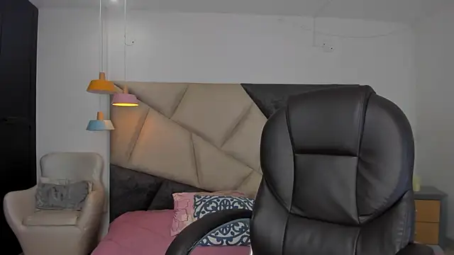 MarieTaylor  online show from 02/25/26, 06:28