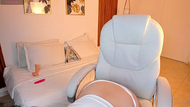 Alaska deluxe online show from 11/30/25, 10:36