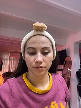 MiaWhiteBunny online show from 07/25/26, 08:50