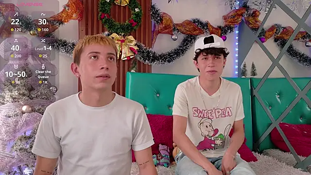 Boys 2 play online show from 11/19/25, 01:33