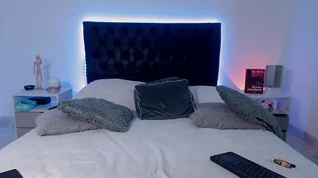 ray Weeed online show from 11/28/25, 10:34