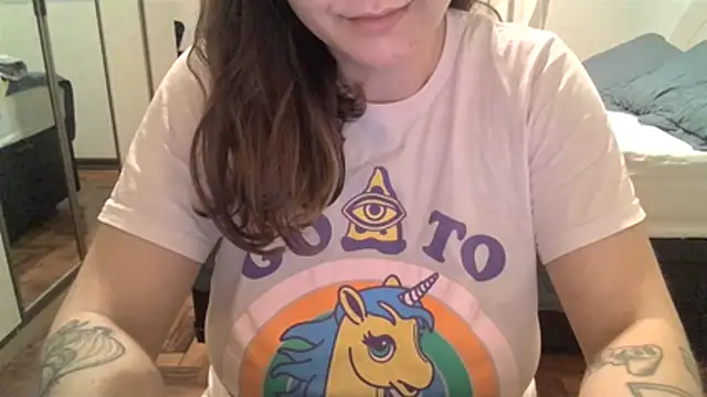 xxxluana online show from 04/18/26, 01:31