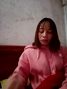 Snapshot of Stella-456 chatting on 11/23/25, 04:01 Stella-456 online show from 11/23/25, 04:01