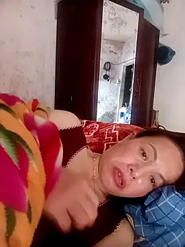 Snapshot of Stella-456 chatting on 03/21/26, 06:18 Stella-456 online show from 03/21/26, 06:18