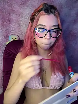 Valen-Foxx1 online show from 04/21/26, 05:03