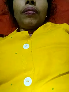 Hott myraa online show from 12/05/25, 02:36