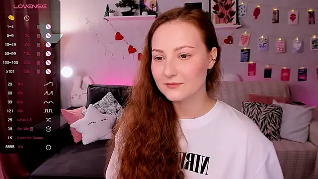 velvet cherry  online show from 04/19/26, 08:57