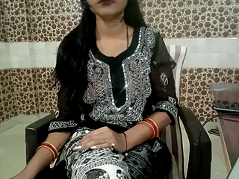 Sassy Shanvi online show from 04/13/26, 12:49