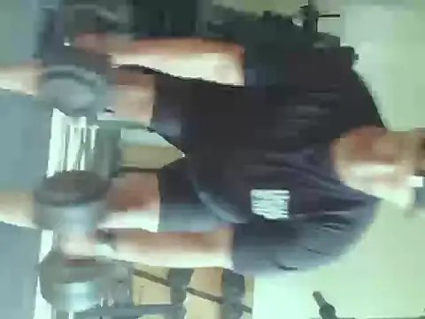 Snapshot of musclehetero chatting on 05/16/26, 08:29 musclehetero online show from 05/16/26, 08:29