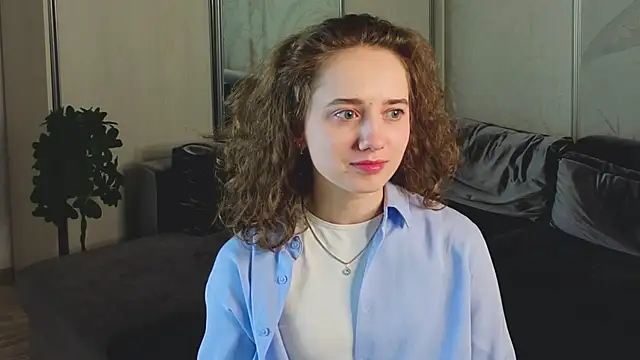 CuteLunette online show from 12/05/25, 01:20