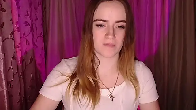 Illa May online show from 12/19/25, 08:27