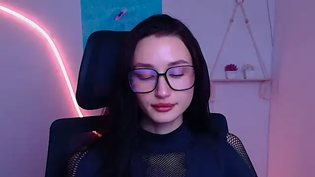 Stella XO online show from 12/18/25, 06:41