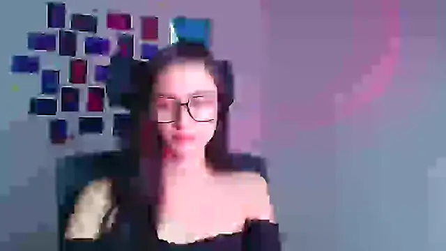 Stella XO online show from 12/20/25, 06:42