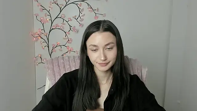 Stella XO online show from 05/19/26, 06:09