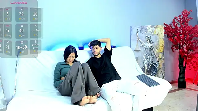 Snapshot of dracke_and_zara chatting on 05/14/26, 12:34 dracke and zara online show from 05/14/26, 12:34