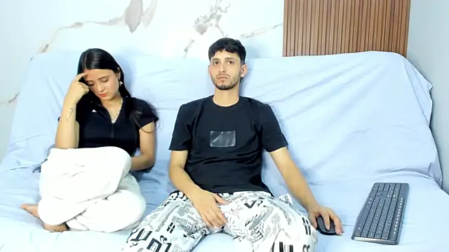 Snapshot of dracke_and_zara chatting on 07/09/26, 01:15 dracke and zara online show from 07/09/26, 01:15