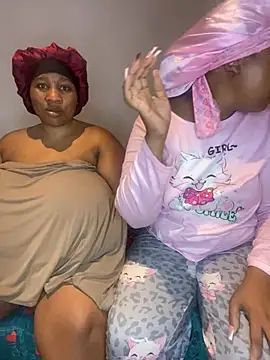 CamilaXXX20 online show from 03/18/26, 10:02