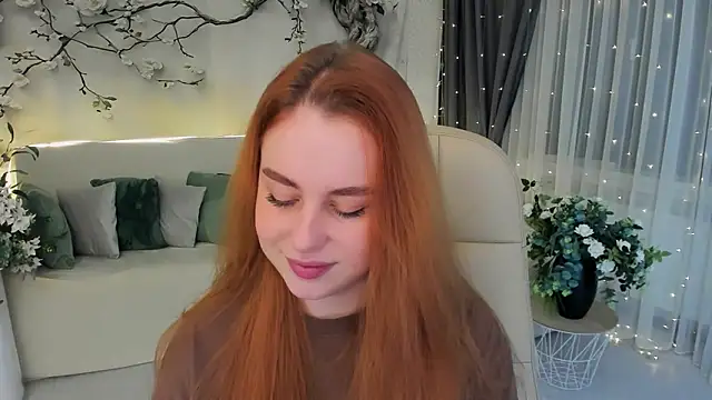 Snapshot of AirySilhouette chatting on 11/27/25, 04:14 AirySilhouette online show from 11/27/25, 04:14