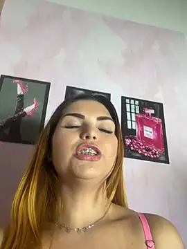 melyssaa23 online show from 04/28/26, 02:27