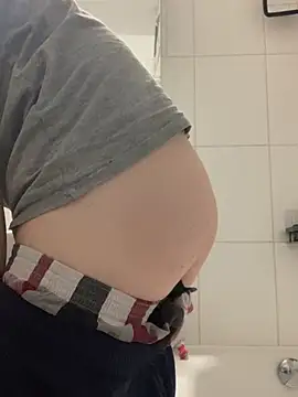 Spielzeugtwink online show from 02/08/26, 03:15