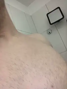 Spielzeugtwink online show from 03/29/26, 03:23