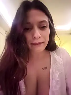 Snapshot of DevinAras chatting on 04/01/26, 01:17 DevinAras online show from 04/01/26, 01:17