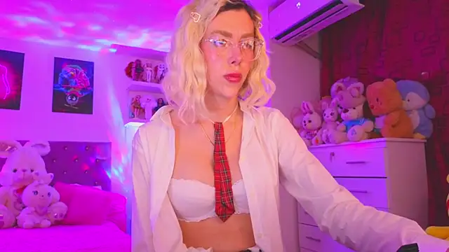 MadamBarbiee online show from 11/26/25, 11:50