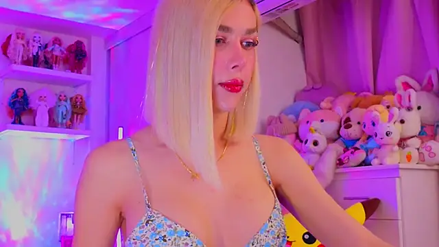 MadamBarbiee online show from 03/06/26, 10:50