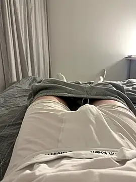 TwinkiStar05 online show from 11/19/25, 07:36