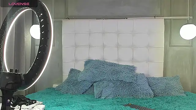 Smile KAI 16 online show from 12/04/25, 03:16