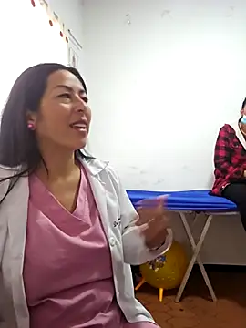 JustSamantha  online show from 04/21/26, 12:11