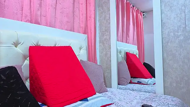 alicee foox online show from 04/13/26, 05:29