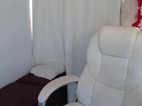 Perla 2026 online show from 12/03/25, 08:40