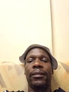 Snapshot of Mrng9 chatting on 12/02/25, 04:02 Mrng9 online show from 12/02/25, 04:02