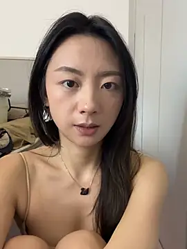 Jinmi125216 online show from 04/15/26, 10:22