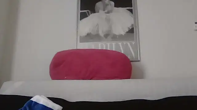 cryptokimgirl online show from 03/01/26, 04:20