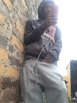 Eezxxx online show from 04/13/26, 07:47