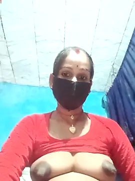 Snapshot of Nandani-758 chatting on 02/02/26, 10:25 Nandani-758 online show from 02/02/26, 10:25