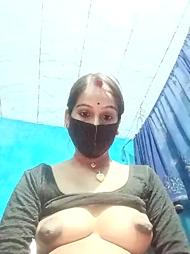 Snapshot of Nandani-758 chatting on 02/09/26, 10:52 Nandani-758 online show from 02/09/26, 10:52