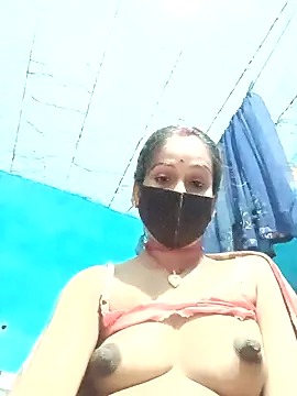 Snapshot of Nandani-758 chatting on 03/02/26, 12:46 Nandani-758 online show from 03/02/26, 12:46