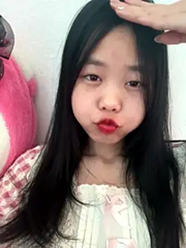 Kiee-lee online show from 11/26/25, 02:12