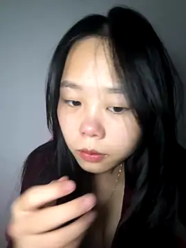 Kiee-lee online show from 12/01/25, 03:17